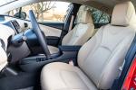 Toyota Prius LE 2019 года (NA)
